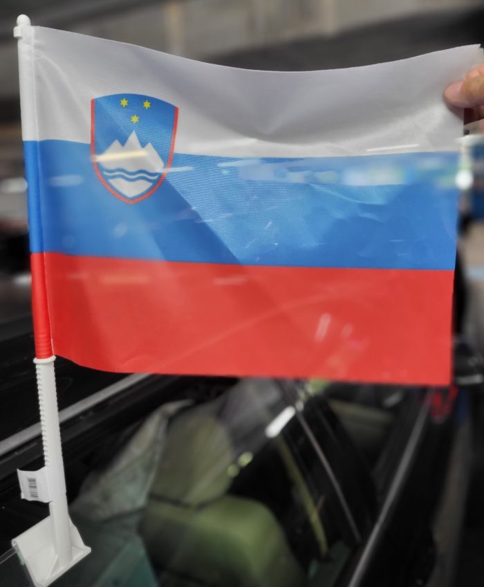 Navijaška avto VIP zastavica Slovenija