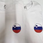 Športna majica, okrogla SLO zastavica na prsih