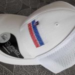 Polo kapa športna, SLO ZASTAVICA, zračno blago, bela, dvojni ščitnik