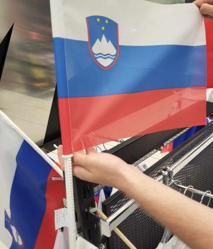 Navijaška avto VIP zastavica Slovenija