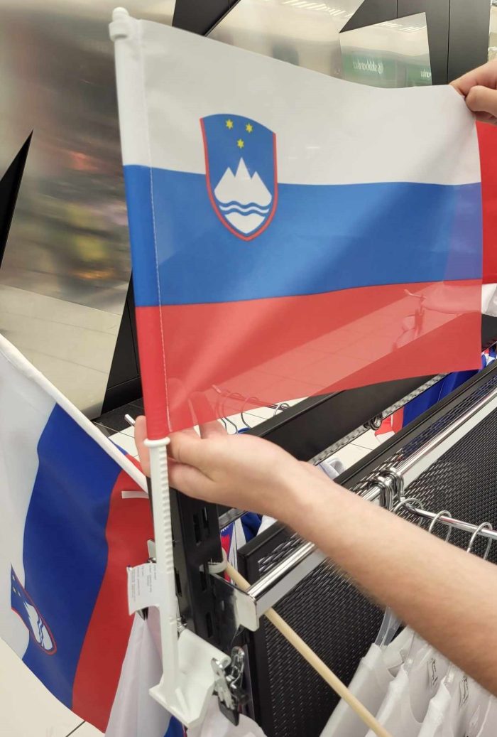 Navijaška avto VIP zastavica Slovenija